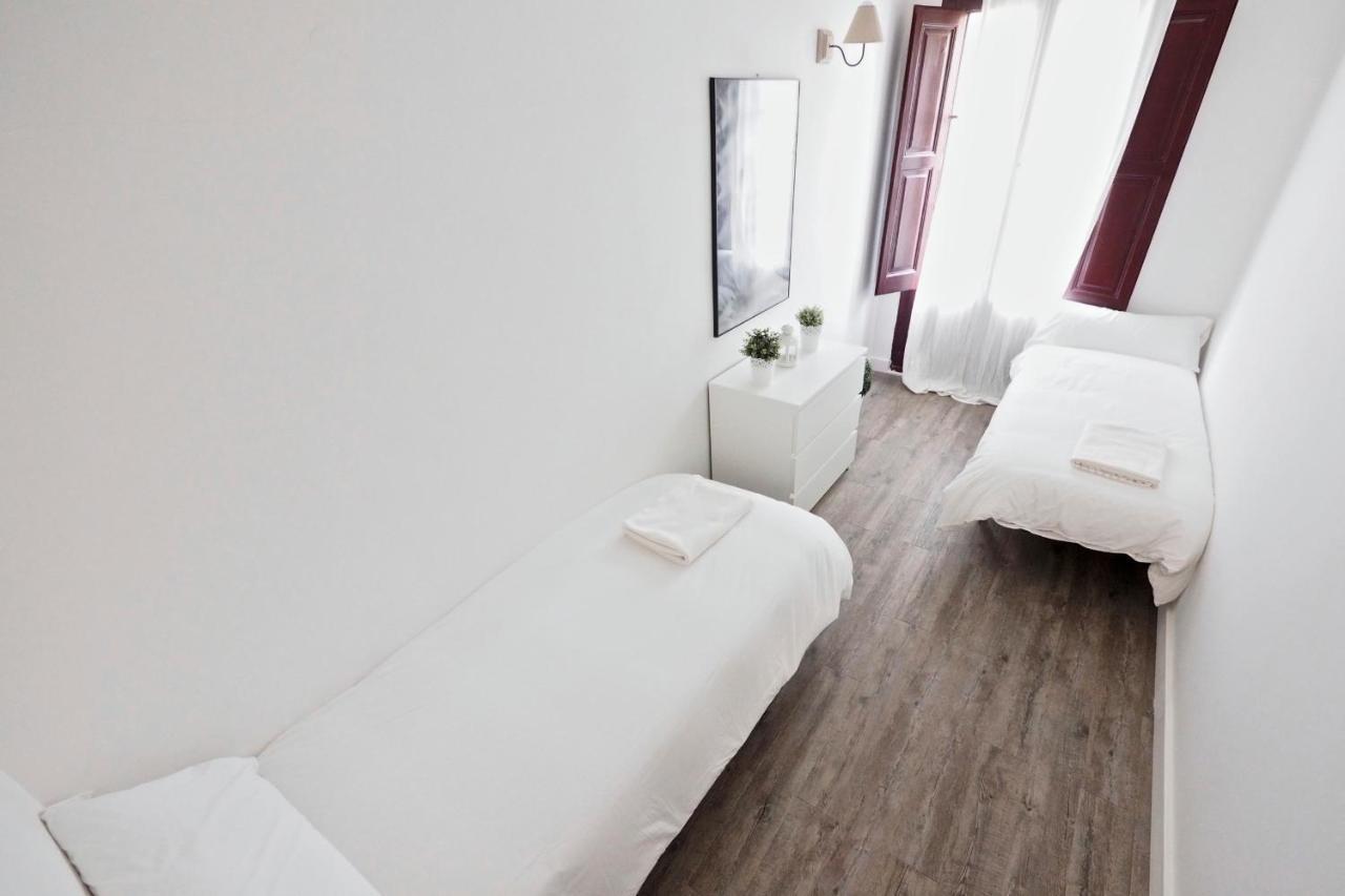 The White Flats Sant Antoni Apartment Barcelona Exterior photo