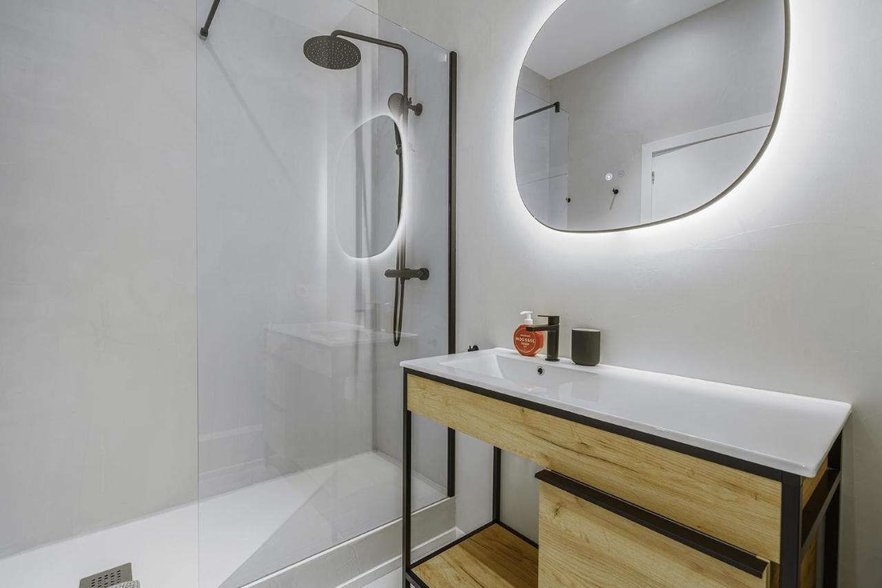 The White Flats Sant Antoni Apartment Barcelona Exterior photo