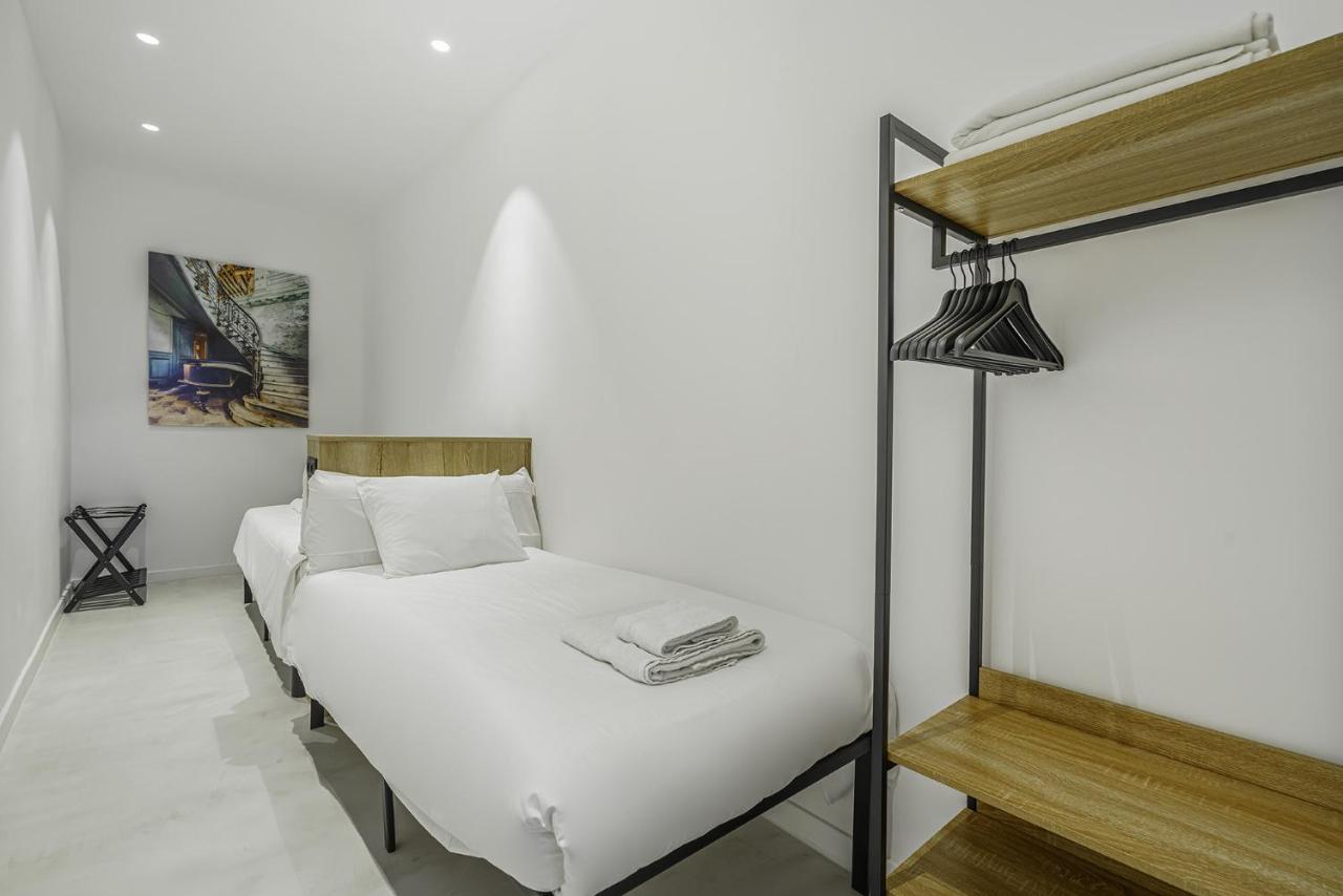 The White Flats Sant Antoni Apartment Barcelona Exterior photo